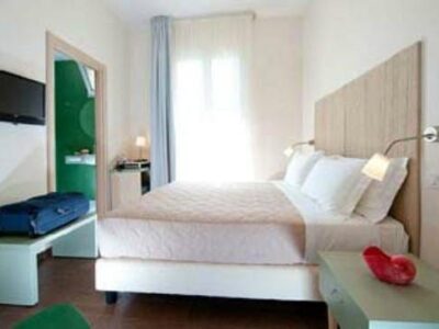 BELLARIA IGEA MARINA (NORTH RIMINI) BARGAIN!!